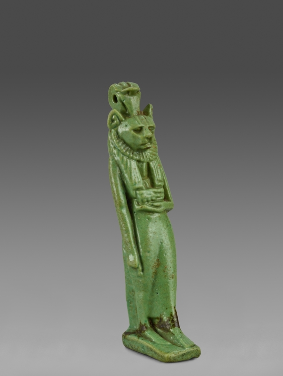 Amulette de la déesse Bastet à tête de lionne