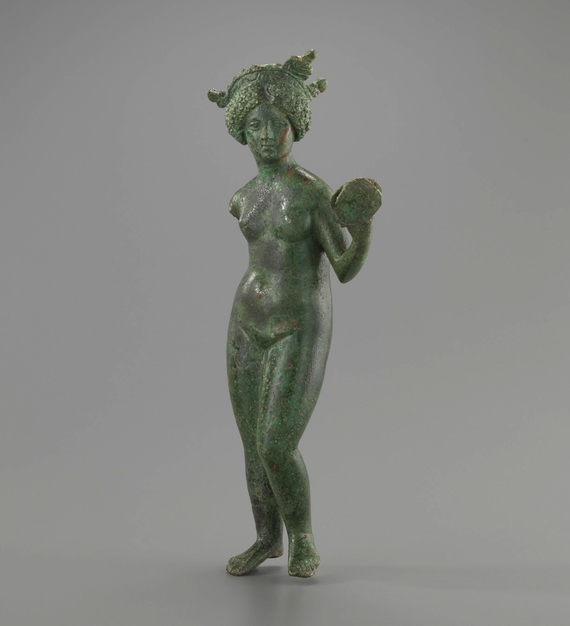 Statuette de la déesse Vénus tenant un miroir