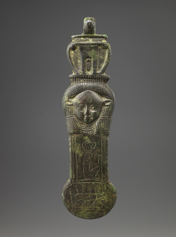Contrepoids de collier ménat représentant la déesse Hathor