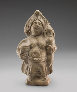 Statuette de femme obèse portant un pot et une amphore
